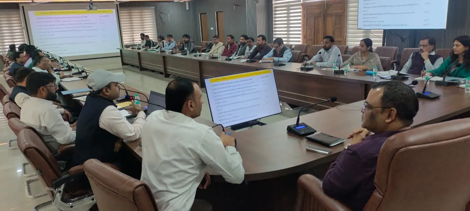 शामली: जनगणना 2027 के प्रथम चरण को लेकर दो दिवसीय प्रशिक्षण शिविर शुरू, डीएम ने दिए आवश्यक निर्देश