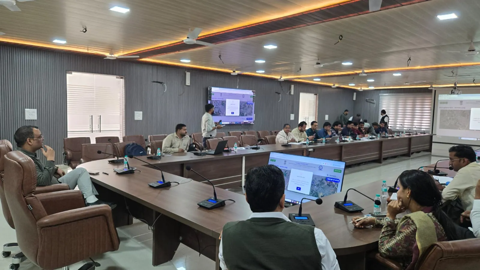 जनगणना 2027 की तैयारियां तेज: शामली कलेक्ट्रेट में अधिकारियों का दो दिवसीय प्रशिक्षण संपन्न