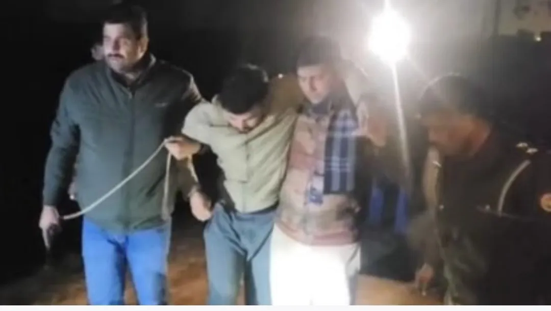 सहारनपुर में गौवंश अवशेष मिलने के बाद दो वांछित गौतस्करों गिरफ्तार, बरामद असलहा और उपकरण