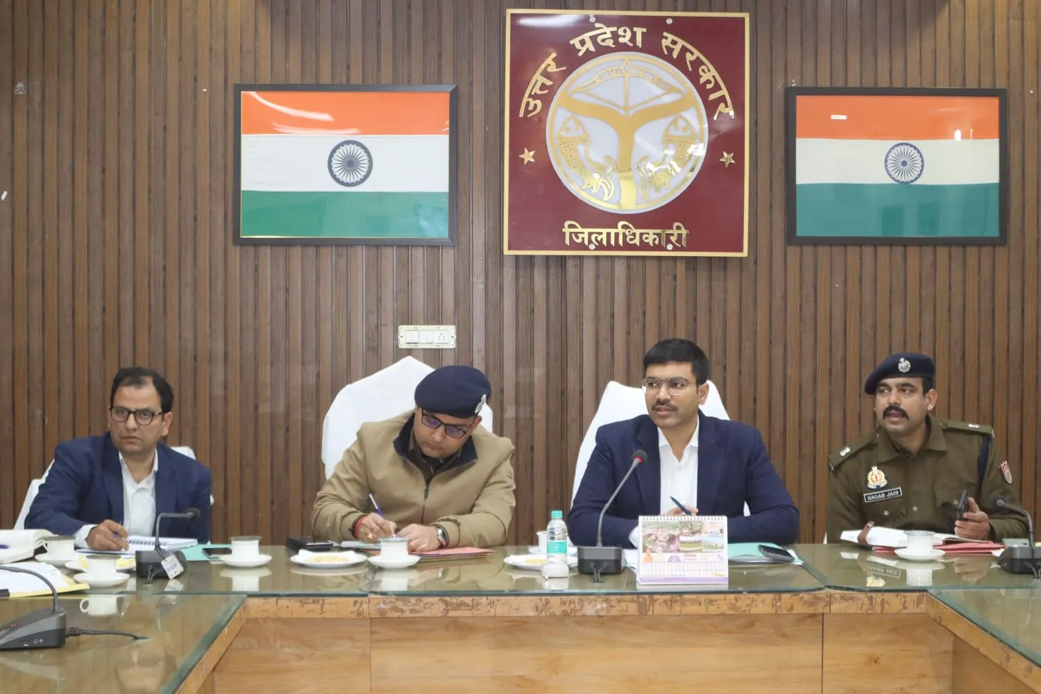 आपसी सौहार्द के साथ मनाएं पर्व, सहारनपुर की प्रसिद्ध गंगा जमुनी तहजीब को बनाए रखें :- डीएम मनीष बंसल