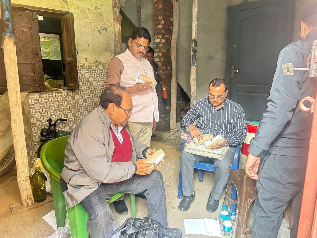 सहारनपुर में होली से पहले खाद्य सुरक्षा अभियान: 499 किलोग्राम मसालों को सीज, प्रतिष्ठान सील