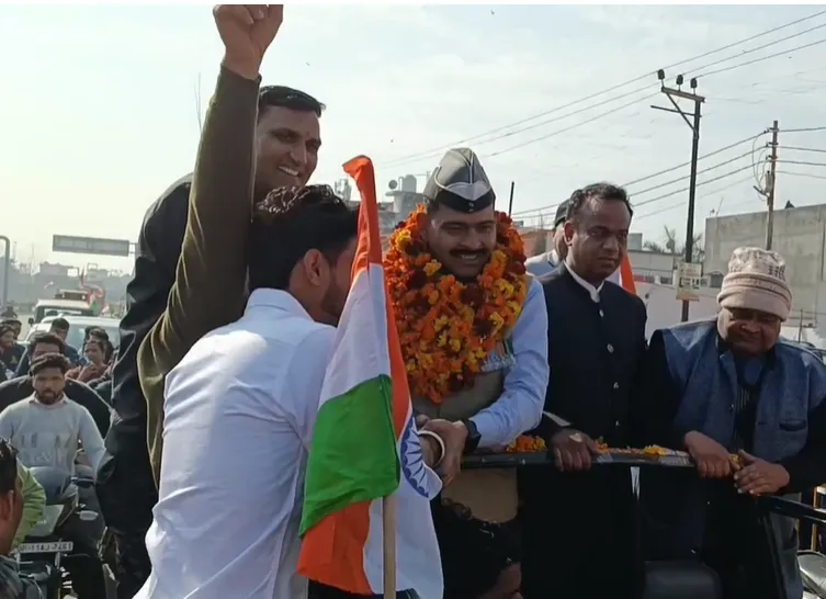 सहारनपुर में परमवीर चक्र विजेता योगेंद्र यादव का भव्य स्वागत, बच्चों को देंगे देशभक्ति का संदेश