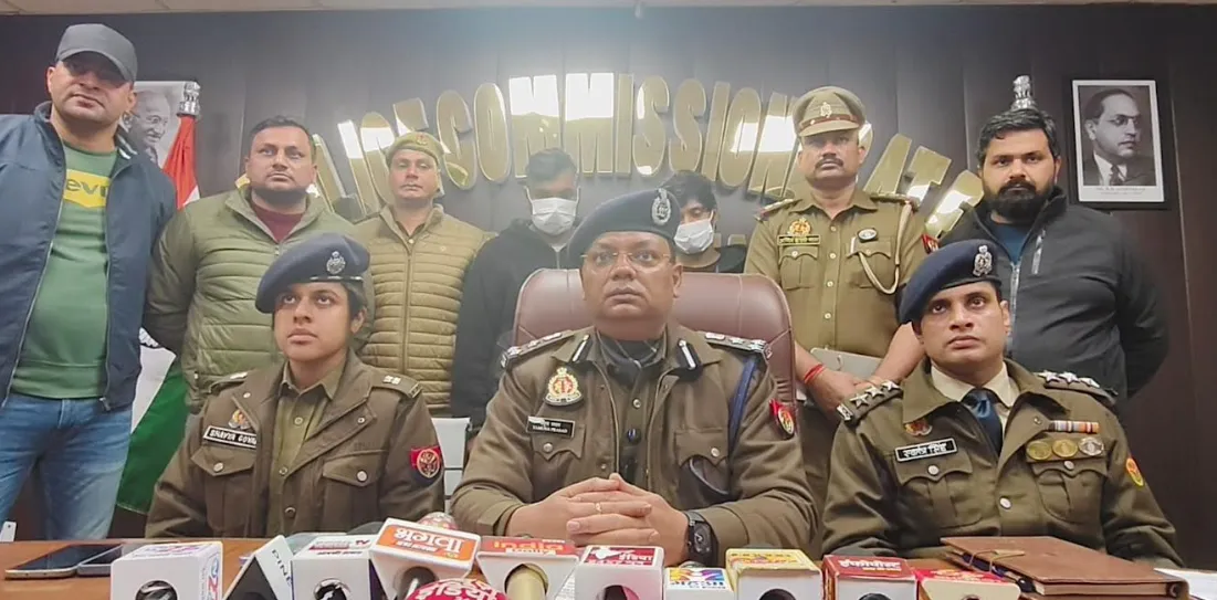 नोएडा: अंतर्राज्यीय मोबाइल स्नेचिंग और दो-पहिया वाहन चोरी के दो शातिर बदमाश गिरफ्तार