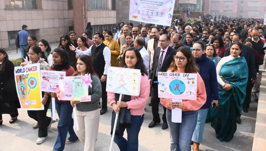 नोएडा: ‘यूनाईटेड बाइ यूनिक’ थीम पर विश्व कैंसर जागरूकता दिवस-2026 पर रैली और व्याख्यान सत्र आयोजित