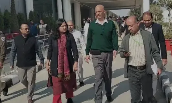 शामली पहुंचे डीआरएम ने किया रेलवे स्टेशन का निरीक्षण, शाहदरा-टपरी रूट के दोहरीकरण की दी जानकारी