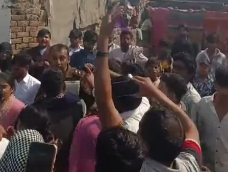 बुलंदशहर में बाल विवाह रोकने गई पुलिस टीम पर हमला, साठ से अधिक लोगों पर मुकदमा दर्ज