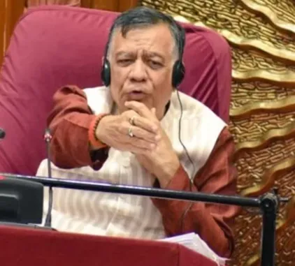 “सत्ता पक्ष की टोका-टाकी पर सतीश महाना ने छोड़ा सदन, दिखे नाराज़