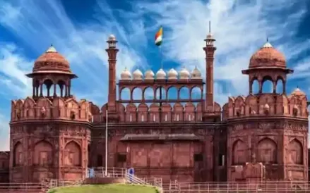 दिल्ली में आतंकी हमले का हाई अलर्ट, लश्कर-ए-तैयबा के निशाने पर लाल किला का इलाका,सुरक्षा घेरा सख्त