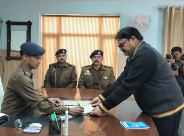 मेरठ के नए कप्तान बने अविनाश पांडेय: कार्यभार संभालते ही अपराधियों को दी सख्त चेतावनी