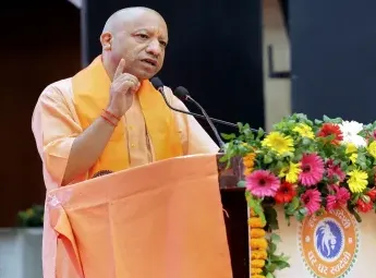 योगी आदित्यनाथ का सांस्कृतिक संदेश — सनातन परंपरा की महिमा बताई