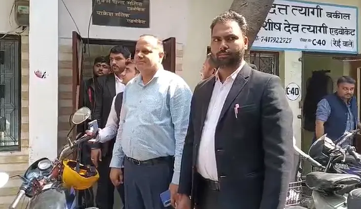 मुजफ्फरनगर के कचहरी परिसर में चोरों का तांडव: एक सप्ताह में 9 चैंबरों के ताले टूटे, वकीलों ने पुलिस पर लगाया लापरवाही का आरोप