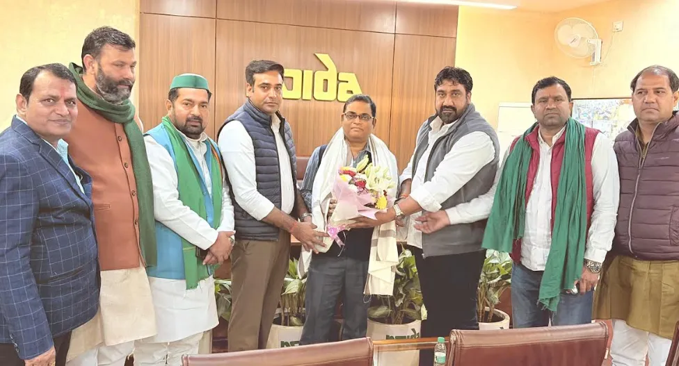 नोएडा में भारतीय किसान यूनियन का प्रतिनिधिमंडल नई CEO से मिला, किसानों की समस्याओं पर उठाई चिंता
