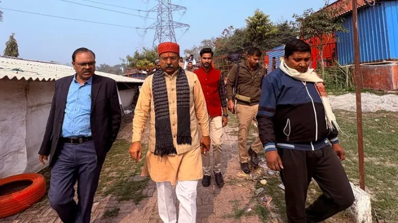 नोएडा और ग्रेटर नोएडा गौशालाओं का रमाकांत उपाध्याय ने किया निरीक्षण, गौवंशों की देखभाल के कड़े निर्देश