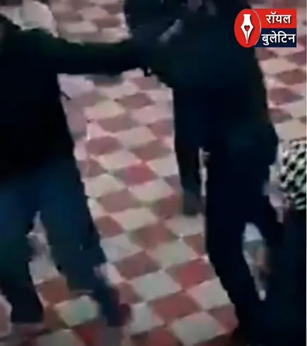 मुरादाबाद: रेस्टोरेंट में दबंगई! युवती से छेड़छाड़, विरोध पर युवक की बेरहमी से पिटाई”
