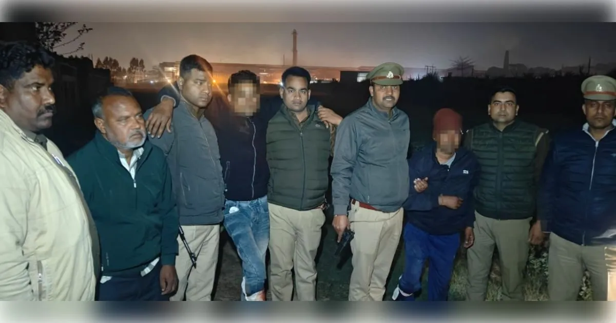 मुजफ्फरनगर में गाड़ी का शीशा तोड़कर उड़ाते थे नकदी, दो बदमाश गोली लगने से घायल, तीन गिरफ्तार