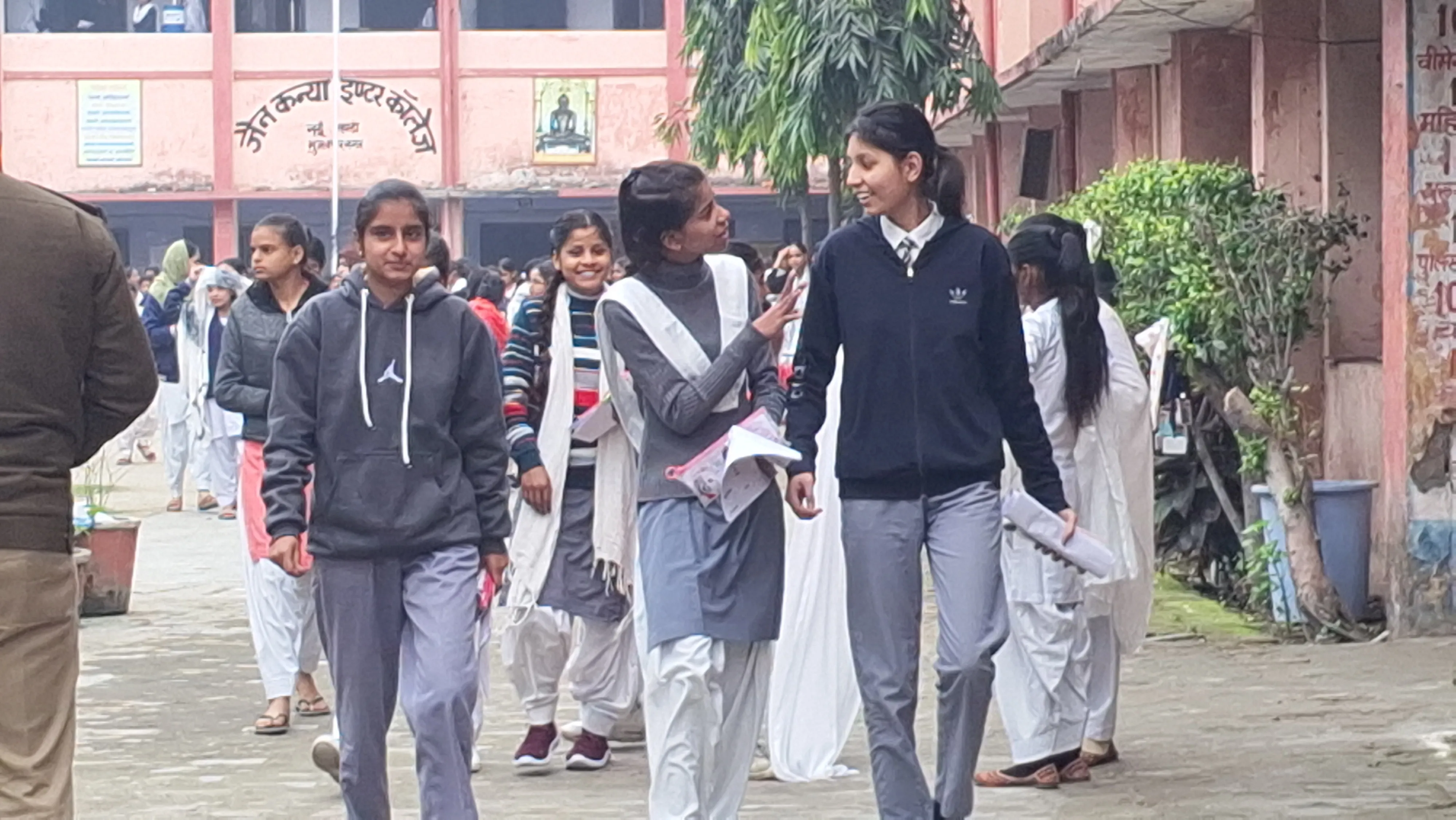 यूपी बोर्ड परीक्षा 2026: मुजफ्फरनगर के 72 केंद्रों पर सुरक्षा के कड़े पहरे में हिन्दी का प्रश्नपत्र संपन्न, 56 हजार से अधिक परीक्षार्थी हुए शामिल