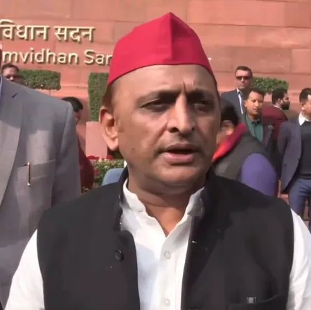 संसद के बजट सत्र में सपा ने भाजपा पर चर्चा से भागने का लगाया आरोप ..अखिलेश यादव ने भारत-अमेरिका ट्रेड डील को 'सरेंडर' बताया
