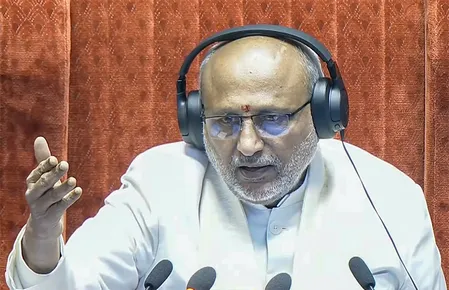 लोकसभा के मुद्दे पर राज्यसभा में भारी टकराव, विपक्षी दलों ने किया सदन से वॉकआउट