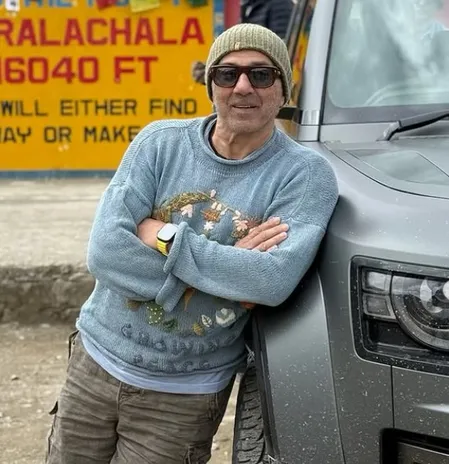 2026 पर होगा सनी देओल का राज, अभिनेता की कमाई को लेकर केआरके ने किया दावा 