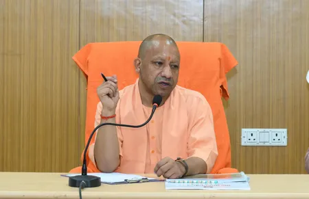 लखनऊ हादसे के बाद सीएम योगी सख्त, कहा- चाइनीज मांझे से हुई मौतों को माना जाएगा हत्या 