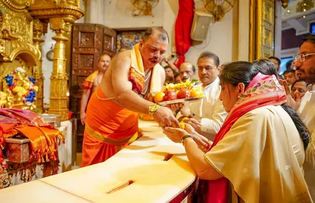 'महाराष्ट्र के कल्याण के लिए पूरी निष्ठा से काम करूंगी', डिप्टी सीएम का पदभार संभालने के बाद बोलीं सुनेत्रा पवार