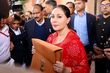 राजस्थान विधानसभा में बजट पेश, पक्ष और विपक्षी नेताओं के आए रिएक्शन  