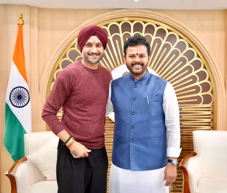 हरभजन सिंह ने केंद्रीय मंत्री के. राम मोहन नायडू से की मुलाकात, अमृतसर एयरपोर्ट के विस्तार की मांग की