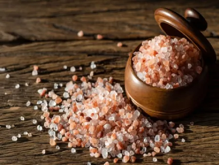 शरीर के लिए 'साइलेंट किलर' है नमक, जानें प्रतिदिन कितनी होनी चाहिए सोडियम की मात्रा