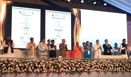 पीएम मोदी ने ग्रेटर नोएडा में इंडिया चिप का किया उद्घाटन, सीएम योगी बोले- जेवर प्रदेश का गहना बन गया