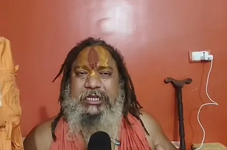 स्वामी अविमुक्तेश्वरानंद विवाद पर संत समाज चिंतित, सनातन धर्म पर संकट की जताई आशंका