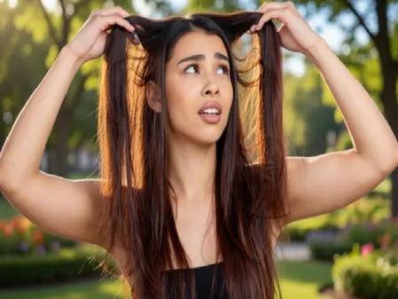 नीम हेयर थेरेपी: बार-बार रूसी कर रही परेशान, ट्राई करें आयुर्वेद में लिखी ये थेरेपी 