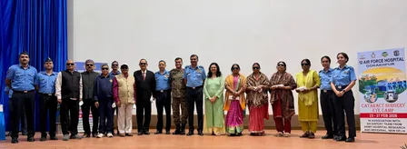 गोरखपुर में मेगा सर्जिकल आई कैंप: मिलिट्री डॉक्टरों ने 374 मरीजों की आंखों की रोशनी वापस लाई