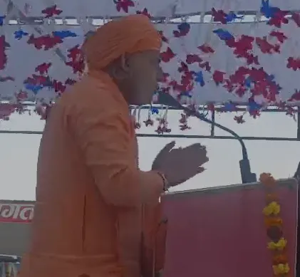 कैराना में योगी डॉक्टर गौतमनाथ के बयान से सियासी तेज: हिंदू सम्मेलन में एकजुटता और गौ-रक्षा पर भरी हुंकार