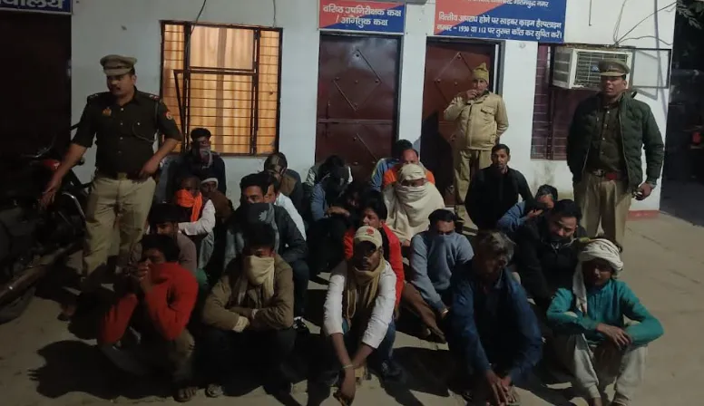 ग्रेटर नोएडा में शराबियों पर पुलिस का बड़ा एक्शन, 383 पर कड़ी कार्रवाई