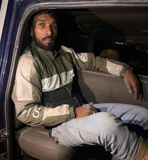 ग्रेटर नोएडा में पुलिस-कार मुठभेड़, शातिर अपराधी घायल, हथियार और वाहन बरामद