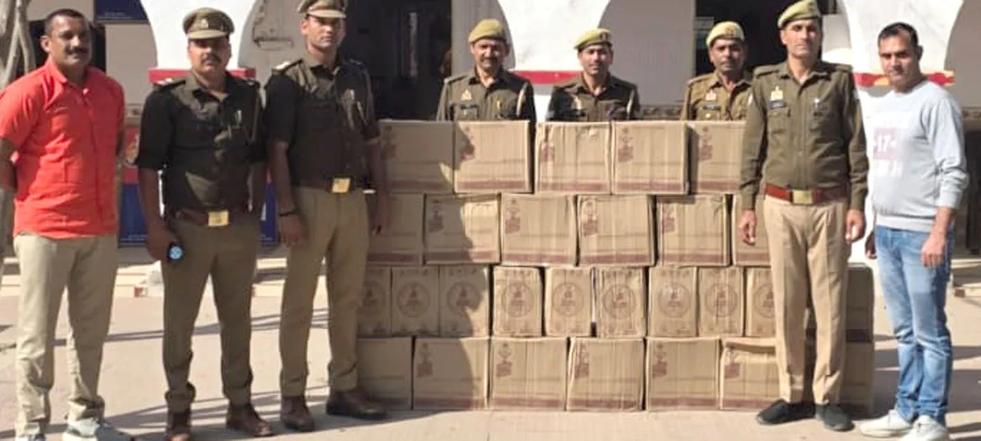 सहारनपुर में पुलिस ने इनोवा कार से 35 पेटी अंग्रेजी शराब बरामद की, चालक फरार