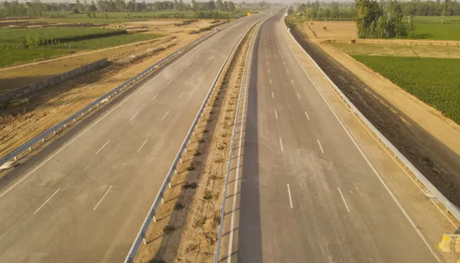 दिल्ली-देहरादून एक्सप्रेसवे का निर्माण कार्य पूरा, 28 फरवरी से ट्रायल के लिए खुल सकता है मार्ग