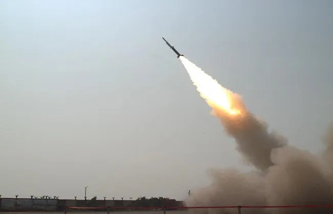 चीन और पाकिस्तान के लिए बढ़ी चुनौती: भारत ने हासिल की एयर टु एयर मिसाइलों की मारक दूरी बढ़ाने की तकनीक