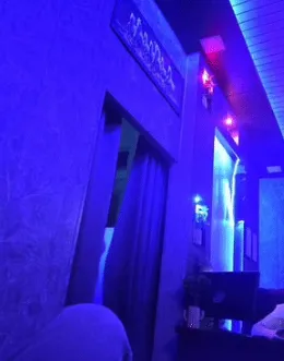 बरेली के स्पा सेंटर में जिस्मफरोशी का खेल, लड़कियों की परेड कराकर रिसेप्शनिस्ट ने की सौदेबाजी