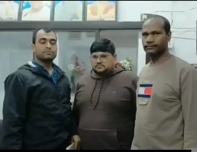 एंटी करप्शन की बड़ी कार्रवाई, रिश्वत लेते चकबंदी लेखपाल रंगे हाथ गिरफ्तार