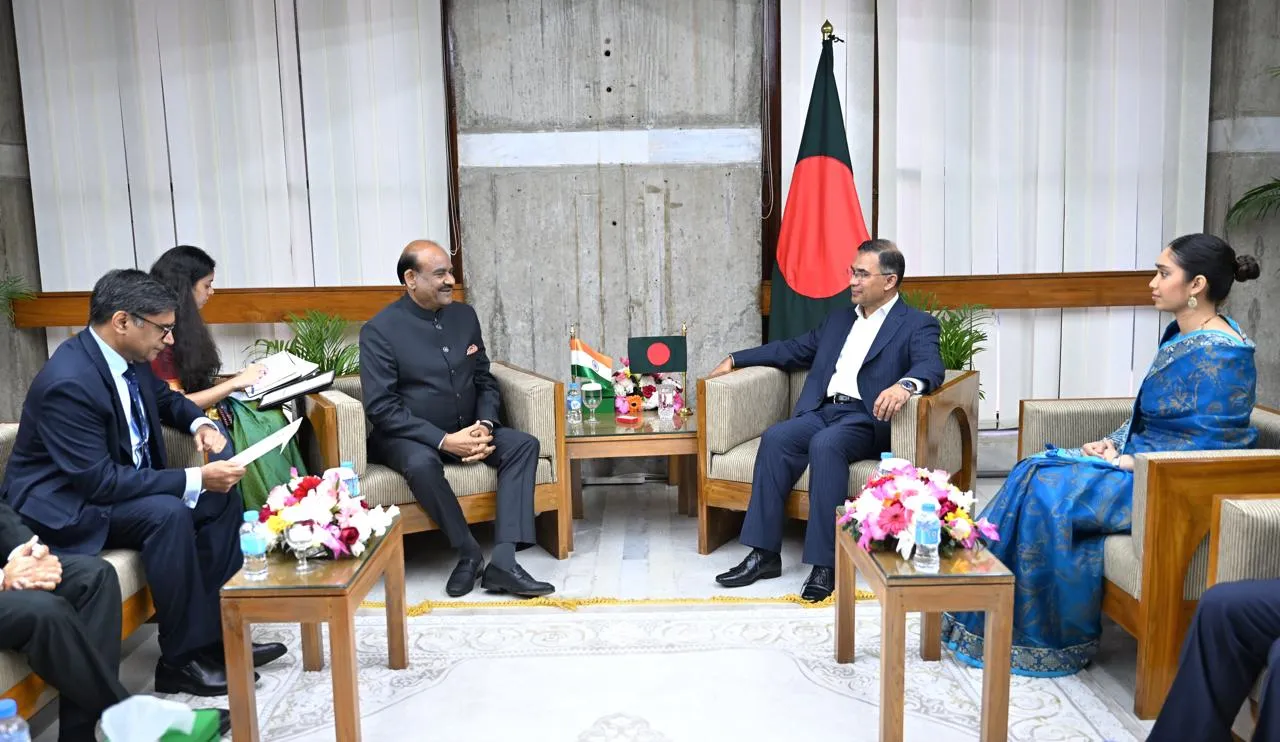 लोकसभा अध्यक्ष ओम बिरला ने बांग्लादेश के नए पीएम तारिक रहमान से की मुलाकात... सौंपा पीएम मोदी का न्योता
