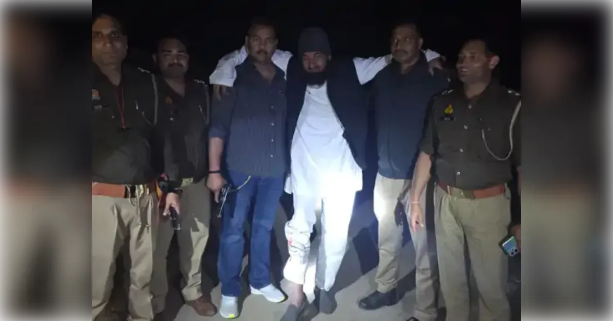 मुजफ्फरनगर में पुलिस मुठभेड़ में गौकशी का कुख्यात अपराधी गुफरान गिरफ्तार; 25 हजार का इनामी बदमाश पैर में गोली लगने से हुआ घायल 