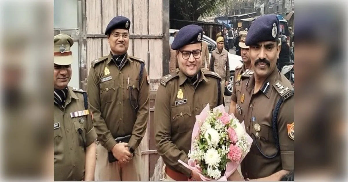 मुरादाबाद: DIG मुनिराज ने किया SSP कार्यालय का औचक निरीक्षण; जनसुनवाई में सुनीं फरियादें, शिकायतों के लिए दिया 72 घंटे का अल्टीमेटम