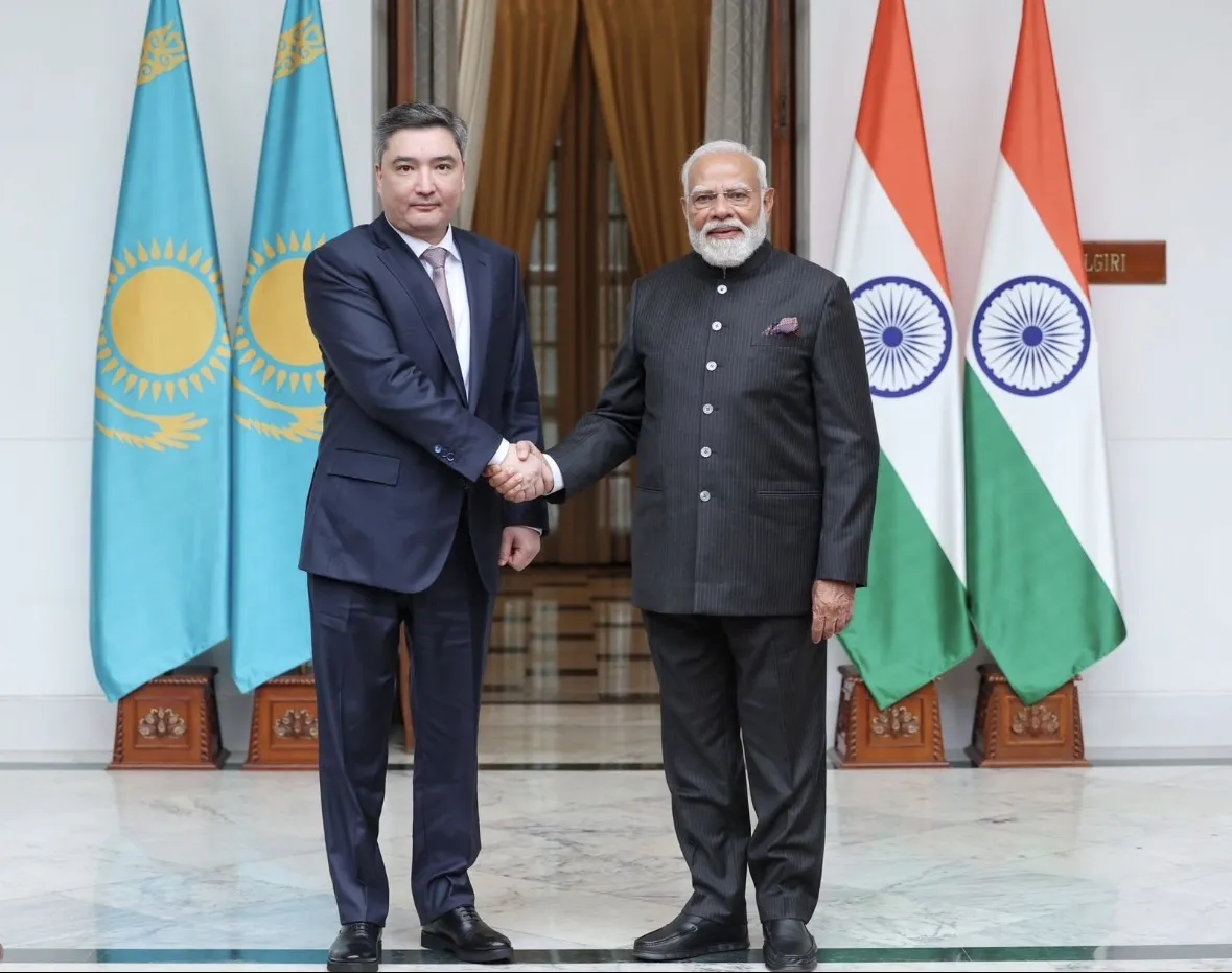 प्रधानमंत्री मोदी ने भूटान और कजाखस्तान के प्रधानमंत्रियों से की मुलाकात, एआई और रणनीतिक सहयोग बढ़ाने पर जोर