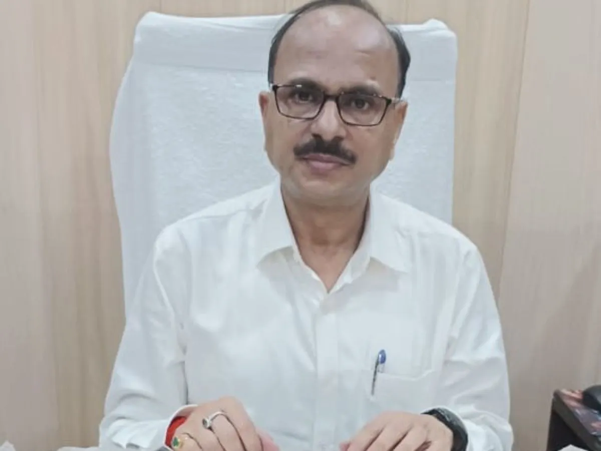 कक्षा 5 तक के बच्चों को फोन पर होमवर्क भेजने पर लगी पाबंदी, मुज़फ्फरनगर में प्रशासन सख्त, अब कॉपी-किताब से ही मिलेगा गृहकार्य