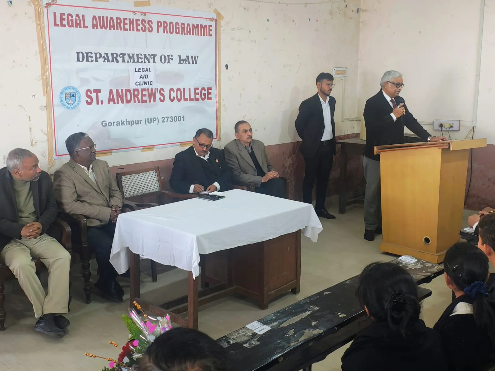 सेंट एंड्रयूज कॉलेज में एएजी अनिल प्रताप सिंह ने विद्यार्थियों काे बताए सफलता के मूल मंत्र