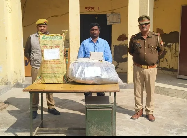 बलिया : नौकरी का प्रलोभन देकर धर्मान्तरण के आराेप में केरल का शख्स गिरफ्तार