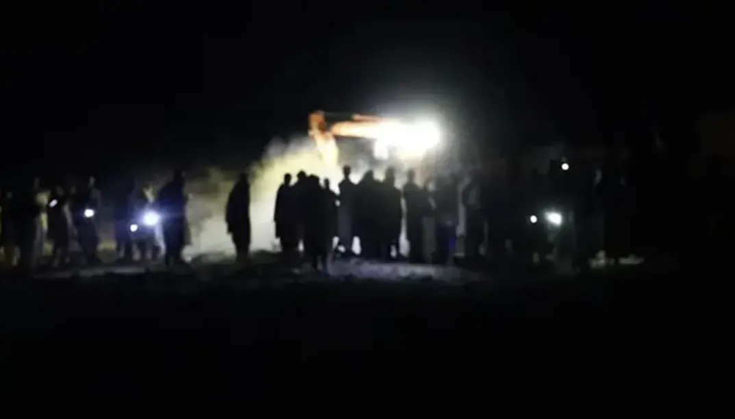 पाकिस्तान का अफगानिस्तान पर भीषण हवाई हमला; आतंकी ठिकानों को निशाना बनाने का दावा, 23 नागरिक मलबे में दबे