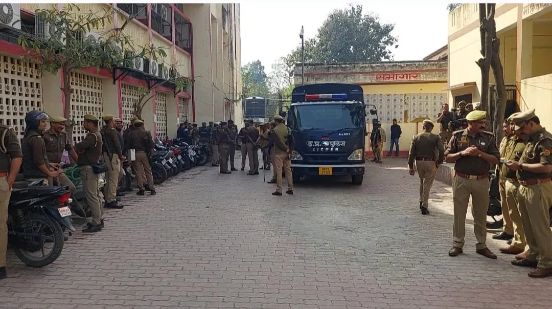 पुलिस ने माफिया अनुपम दुबे के भाइयों समेत 6 को गैंगेस्टर में किया न्यायालय में पेश