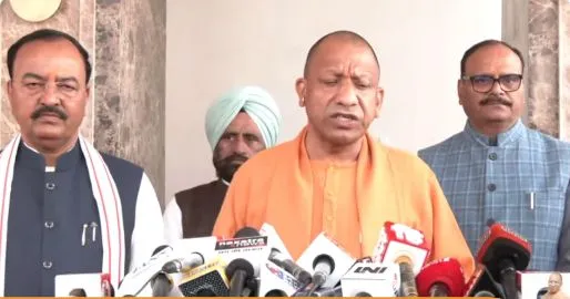 मुख्यमंत्री याेगी ने बजट सत्र के दौरान चलने वाले स्वास्थ्य शिविर का उद्घाटन किया